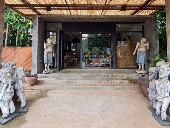 House and Commercial Space For Sale In Mae Rim, Chiang-Mai - PC-MR003