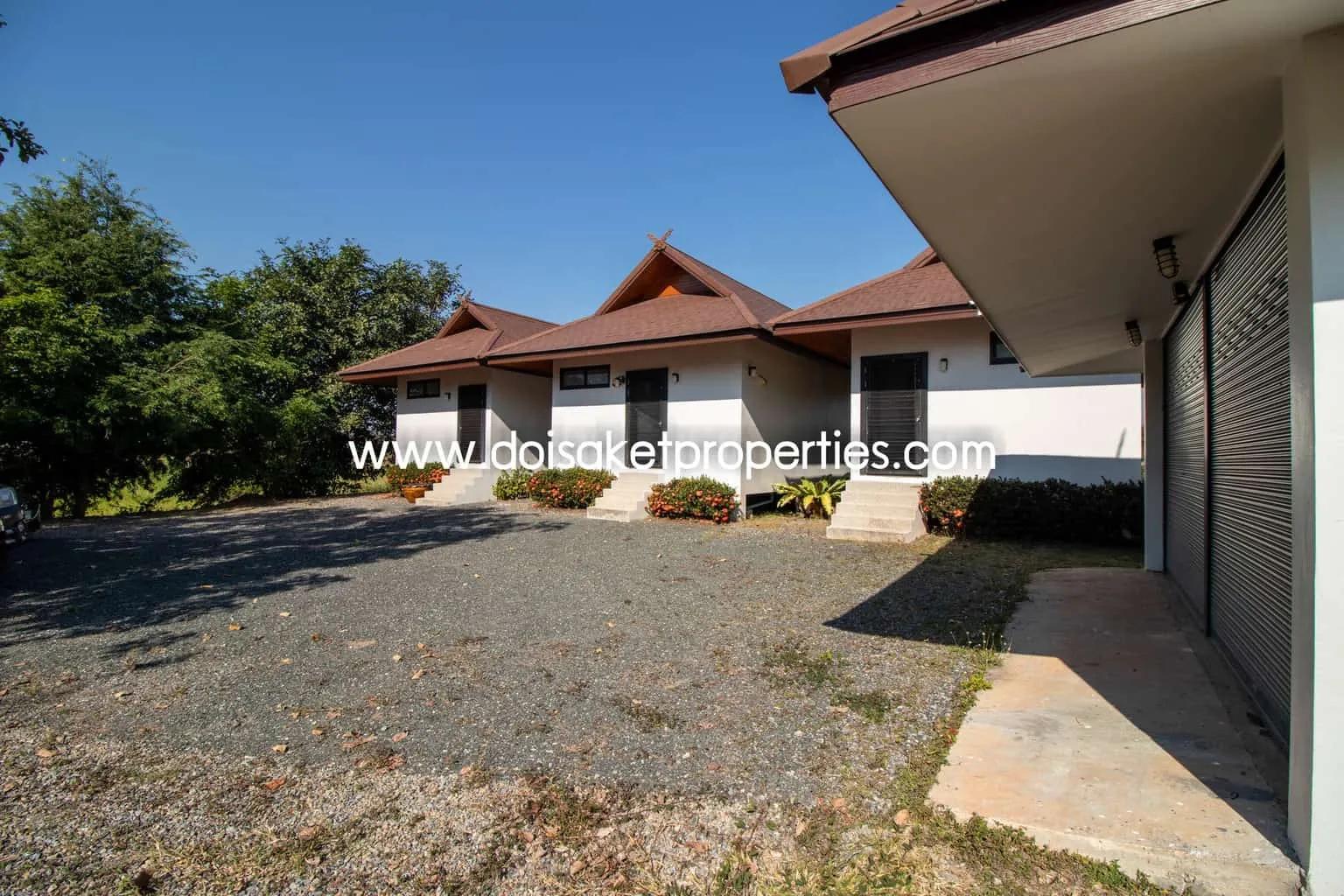 Doi Saket-DSP-(HS294-02) Beautiful Home for Sale on Nearly 4.5 Rai of Land in Doi Saket