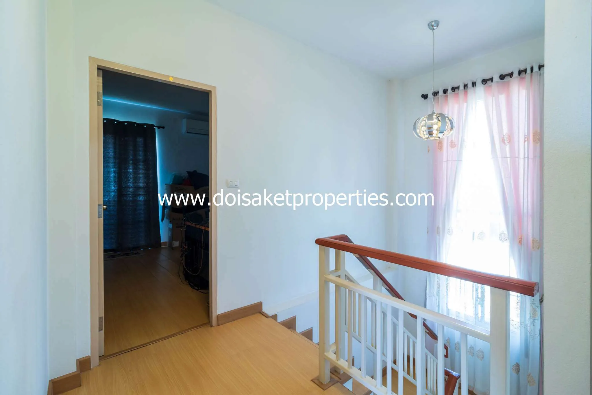 Doi Saket-DSP-(HS300-03) Nice 3-Bedroom Family House for Sale Convenient to City