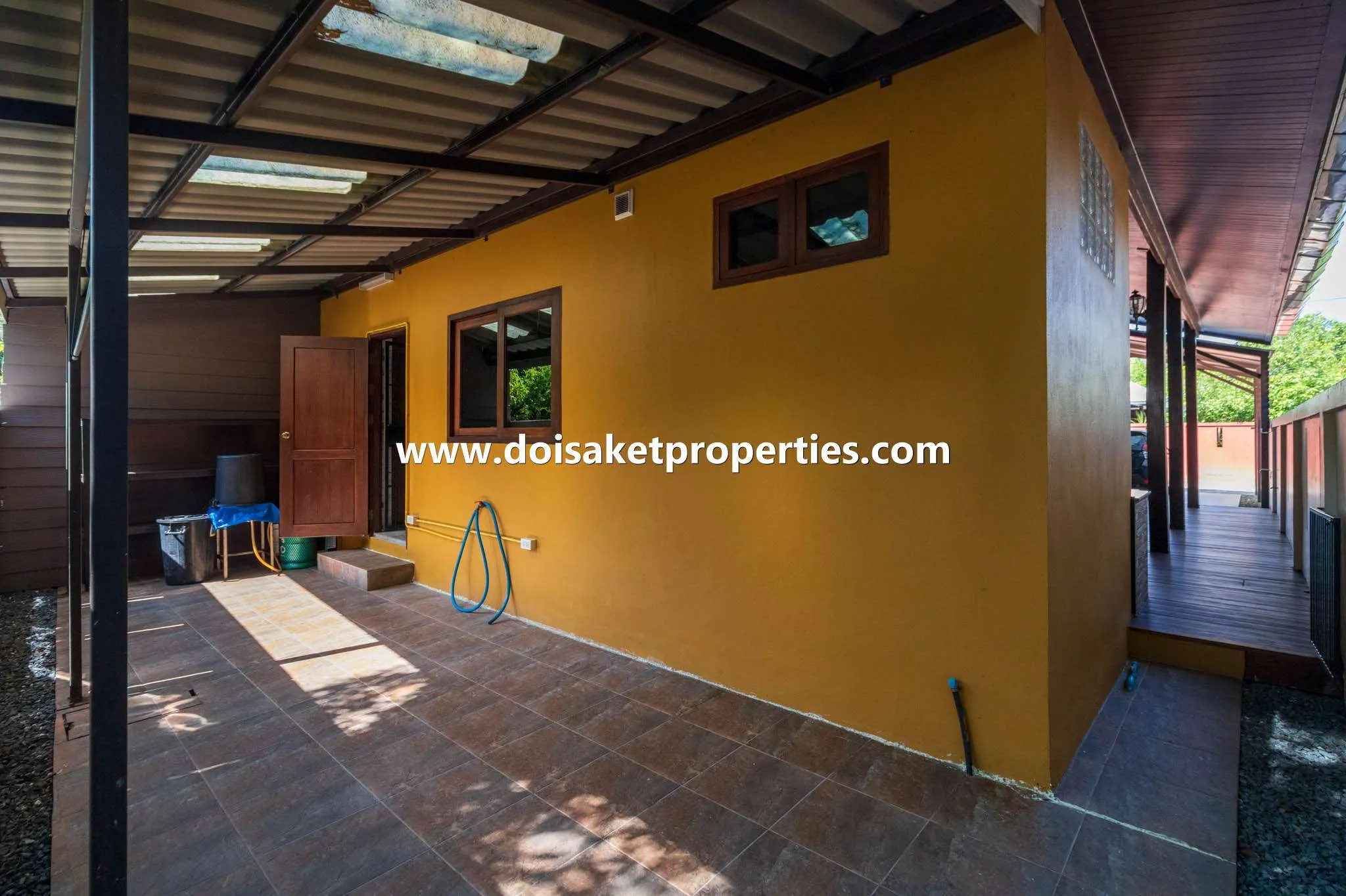 Doi Saket-DSP-(HS327-02) Lovely 2-Bedroom Home with Pretty Grounds in a Great Location for Sale in Choeng Doi