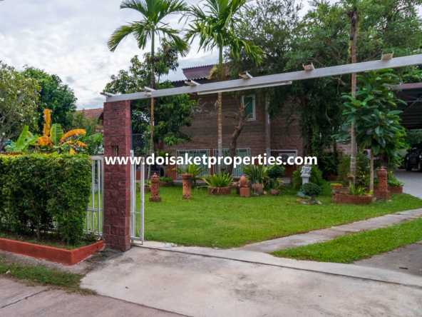 Doi Saket-DSP-(HS338-03) 3-Bedroom Split-Level Family Home for Sale in Talat Khwan