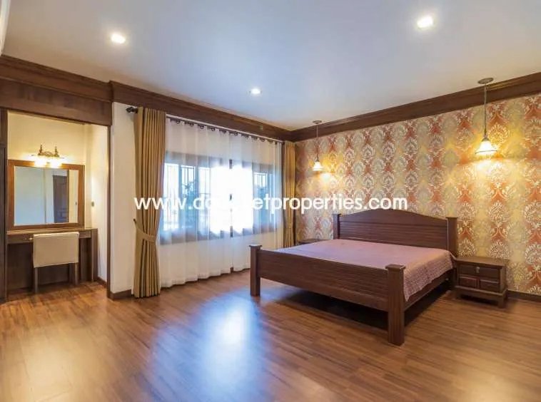 San Sai-DSP-(HS210-04) Gorgeous 2 Storey Home with Swimming Pool for Sale in a Moo Baan in San Na Meng