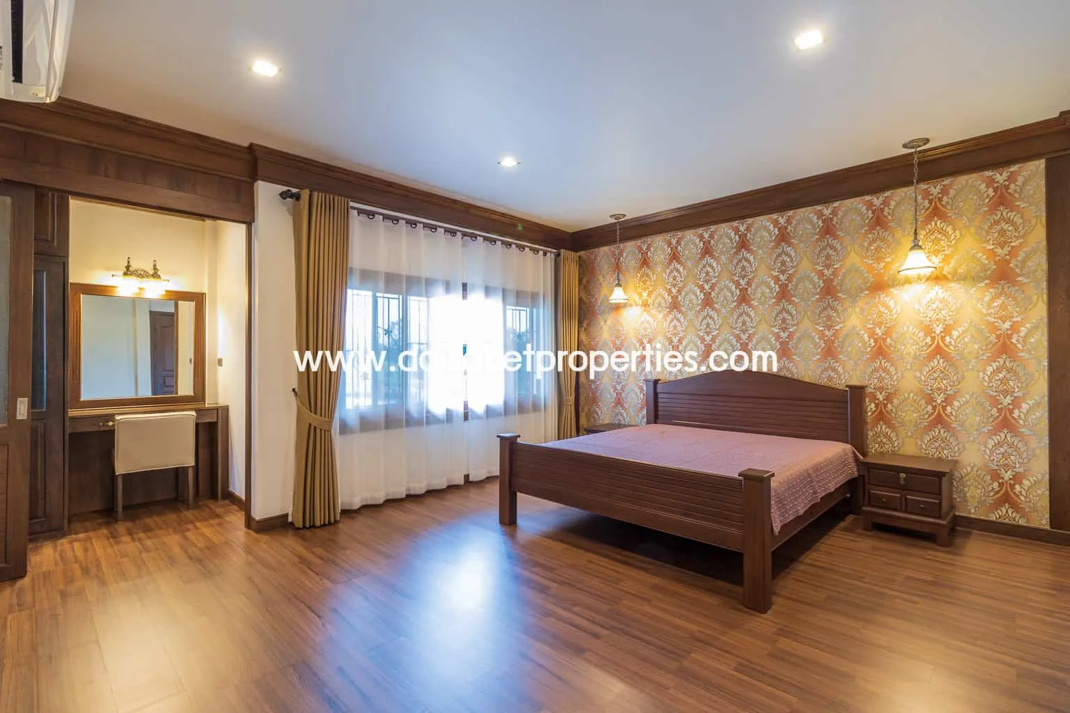 San Sai-DSP-(HS210-04) Gorgeous 2 Storey Home with Swimming Pool for Sale in a Moo Baan in San Na Meng