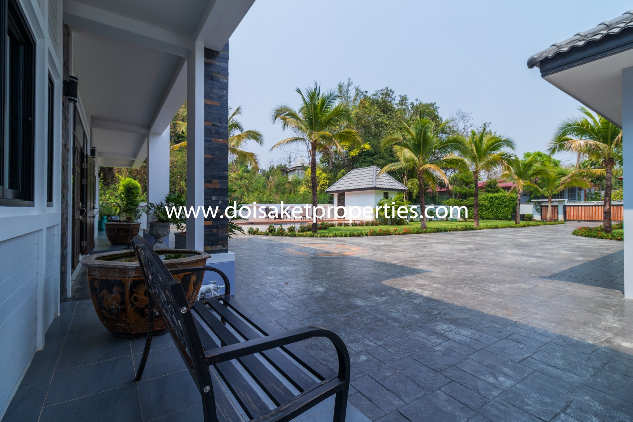 San Sai-DSP-(HS312-05) Incredible 5+ Bedroom Home with Swimming Pool for Sale near Maejo University in San Sai