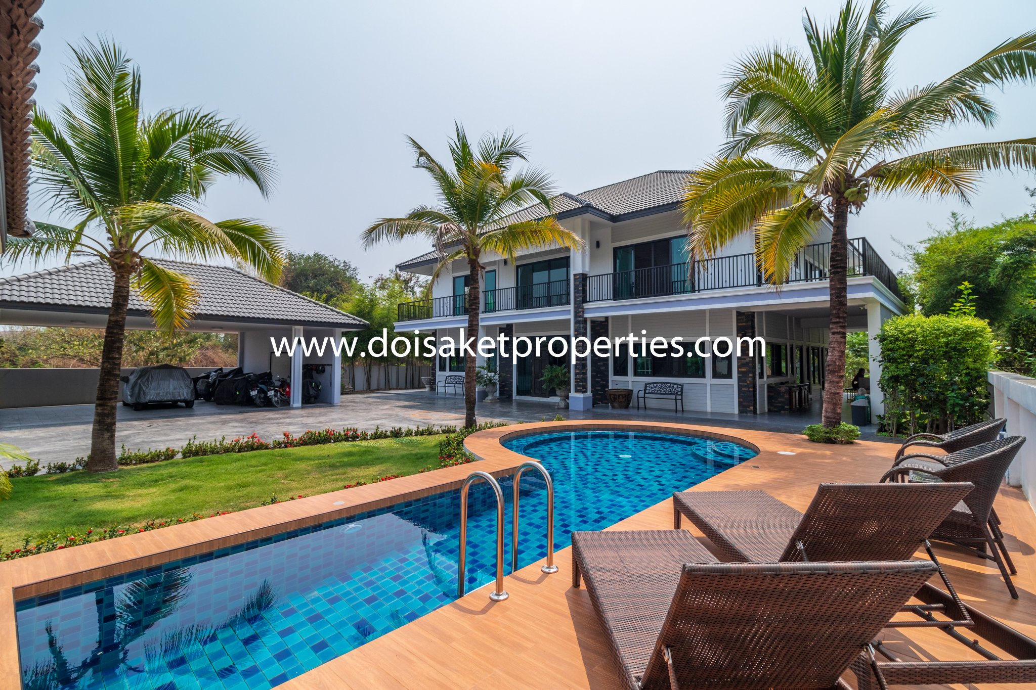 San Sai-DSP-(HS312-05) Incredible 5+ Bedroom Home with Swimming Pool for Sale near Maejo University in San Sai