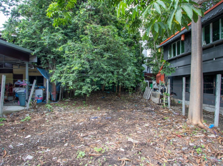 City Land for Sale Near Wat Suan Dok-PH-CITYLAND009