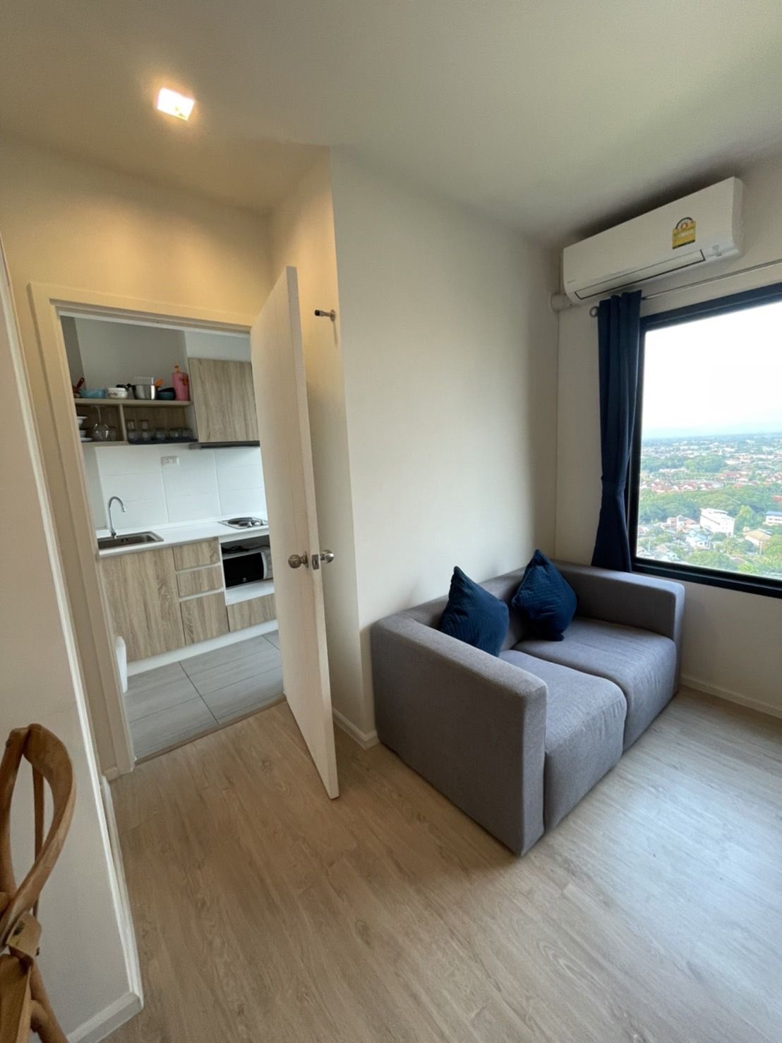 Condo for Sale at Escent Chiangmai-SS-ESCE15718