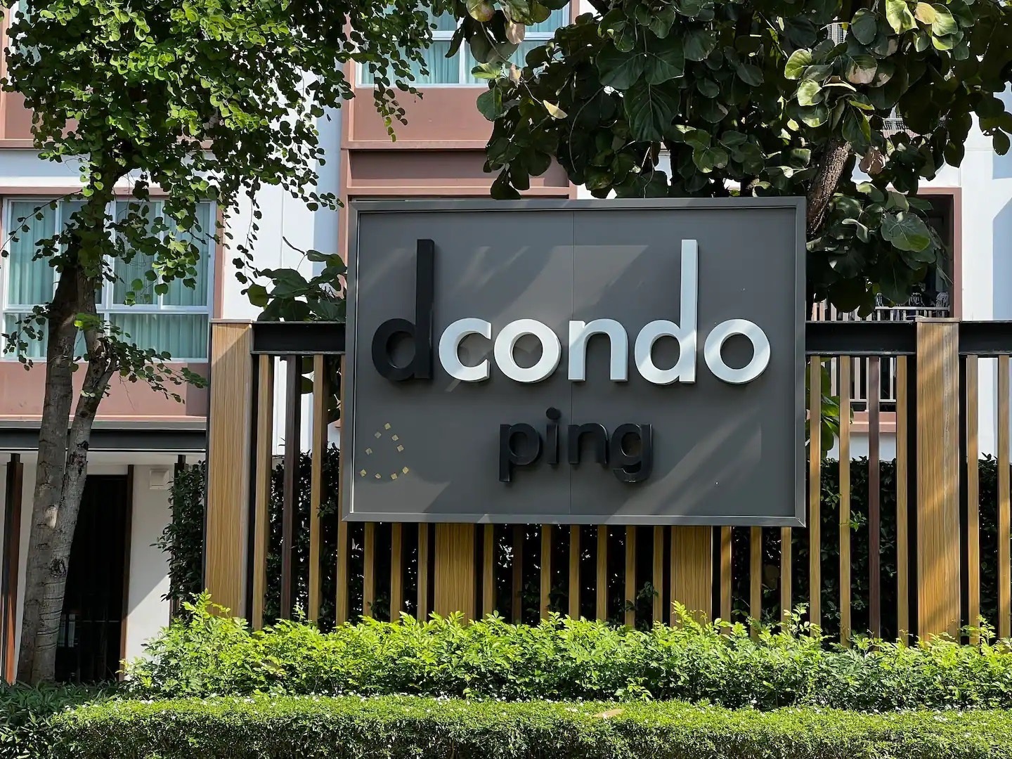 Beautiful 1 Bedroom Condo For Sale at D Condo Sign Near Central Festival Chiangmai-IRE-IRECS008