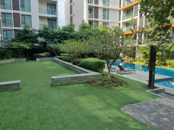 Gorgeous 2 Bedroom Condominium in Nimman For Sale-IRE-IRECS029