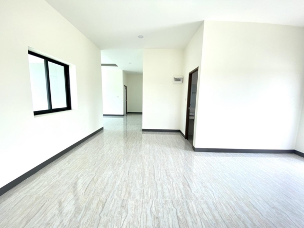 3 Bedroom Sutee Home Chiang Mai Village -IRE-IREHS008