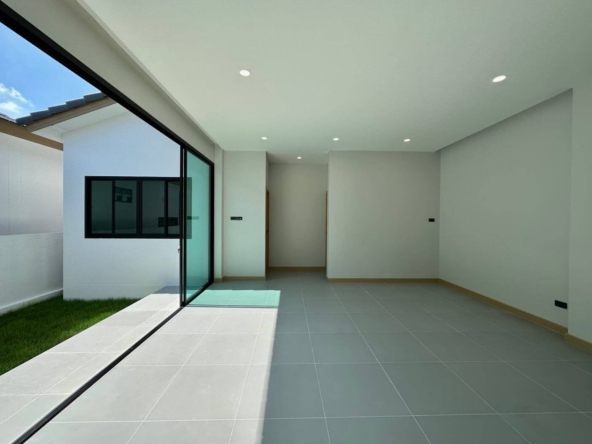 Modern and Stylish Japanese Style Family Home For Sale in Saraphi-IRE-IREHS027