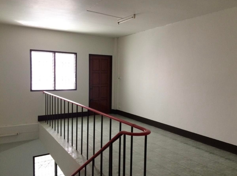 A commercial building with 4 bedrooms and 3 bathrooms located in the heart of Chiang Mai