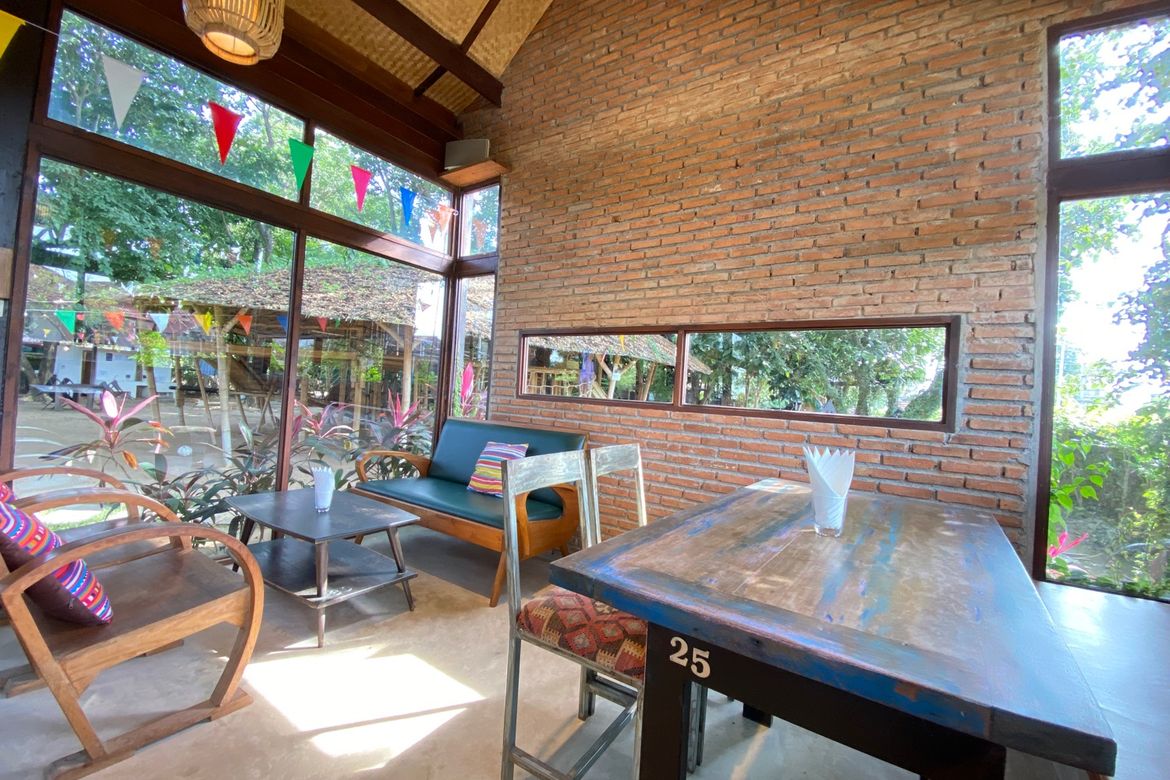 The restaurant for sale in Hang Dong