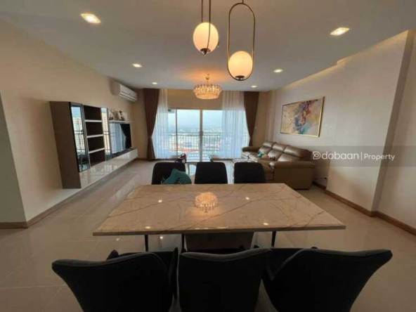 Condo with 3 bedrooms