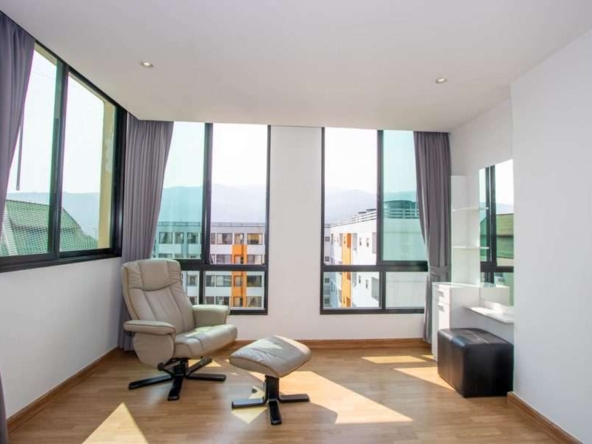 LUXURY 271 SQ.M PENTHOUSE FOR SALE!-PH-JCH025