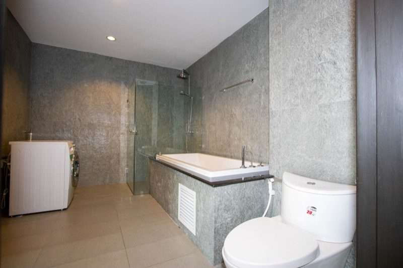 Superb 2-Bedroom Apartment for Sale : The Resort Condo-PH-RC038