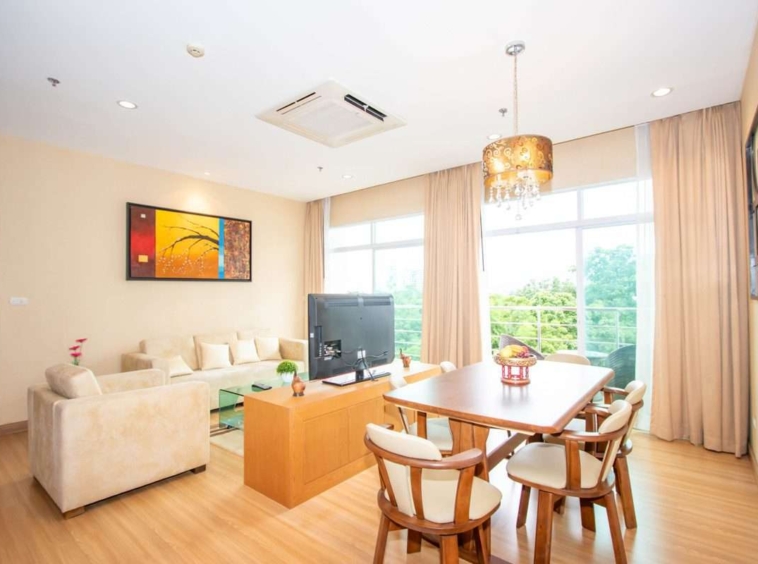 Exquisite Duel Aspect Contemporary Condo for Sale : Touch Hill Place-PH-TH023