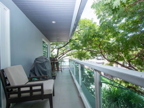 Elegant Two-Bedroom Condo for Sale at Rawee Waree Condominium-PH-RW020