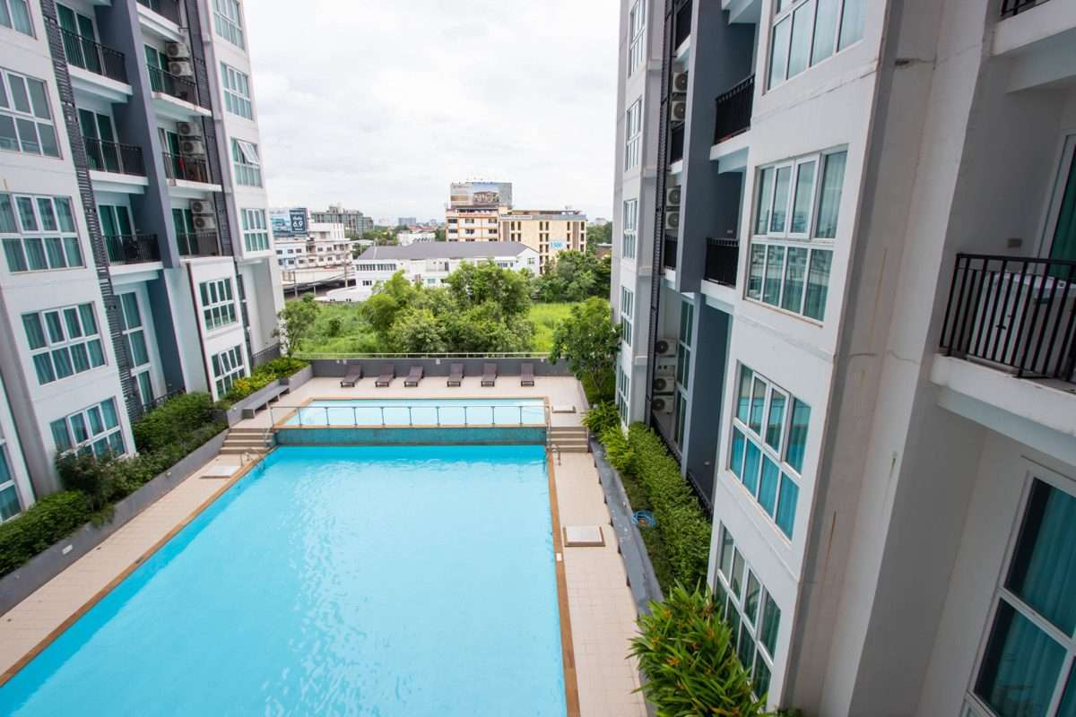 Contemporary One-Bedroom Apartment with Pool View and Prime Location for Sale-PH-PRIO018