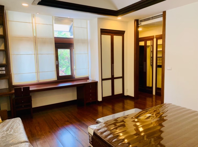 8429 - Exquisite 6-Bedroom Lanna-Style Retreat in Chiang Mai-EH-8429