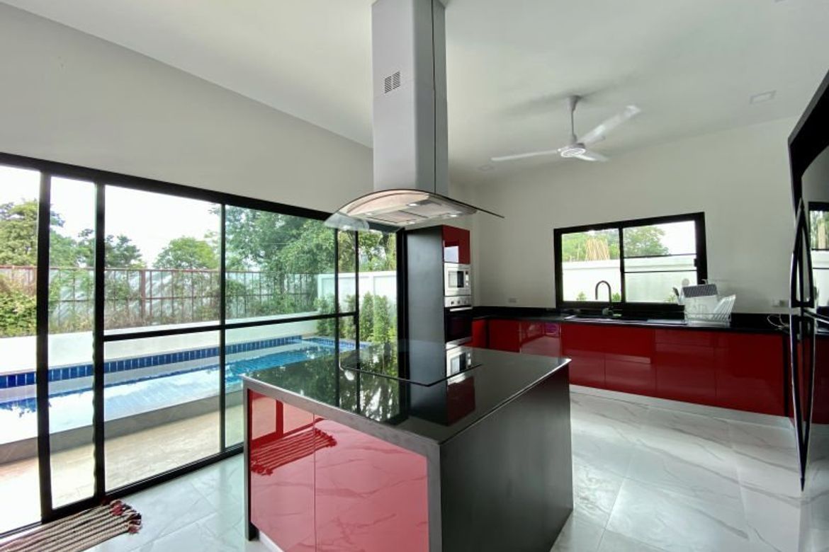 A brand new 4 bed house with pool for rent in Hang Dong-P-PHR607