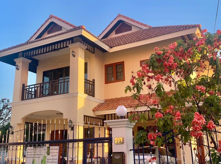 4 bed house for rent in Chang Phuak