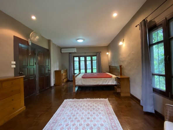 A colonial style 3 bed house for rent in Muang Chiang Mai-P-PHR946