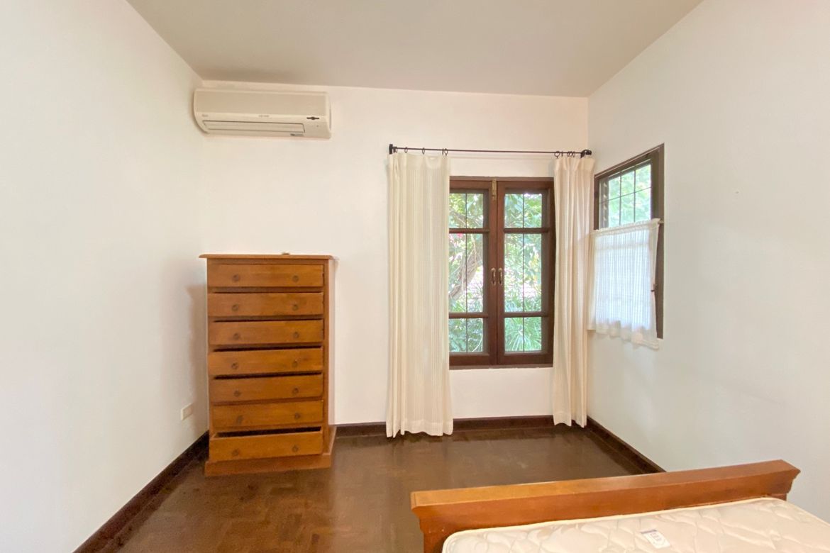 A colonial style 3 bed house for rent in Muang Chiang Mai-P-PHR946