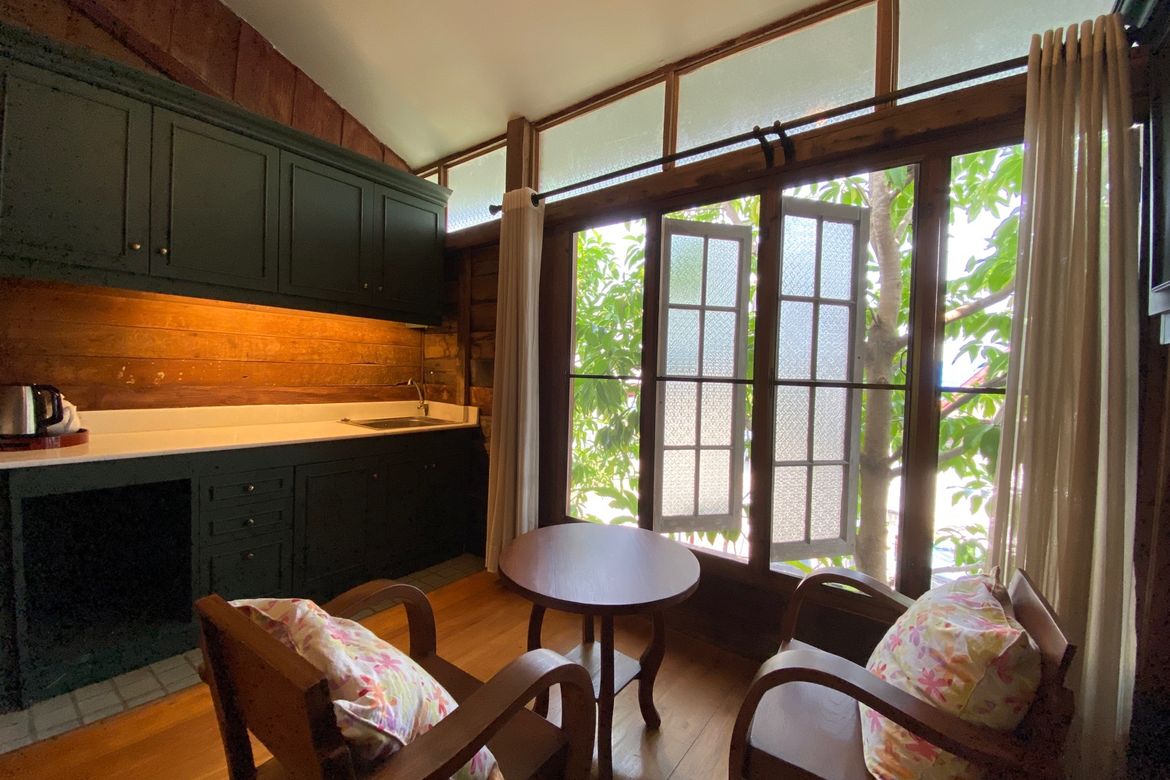 A charming wooden Thai house for sale in Sankhampeang