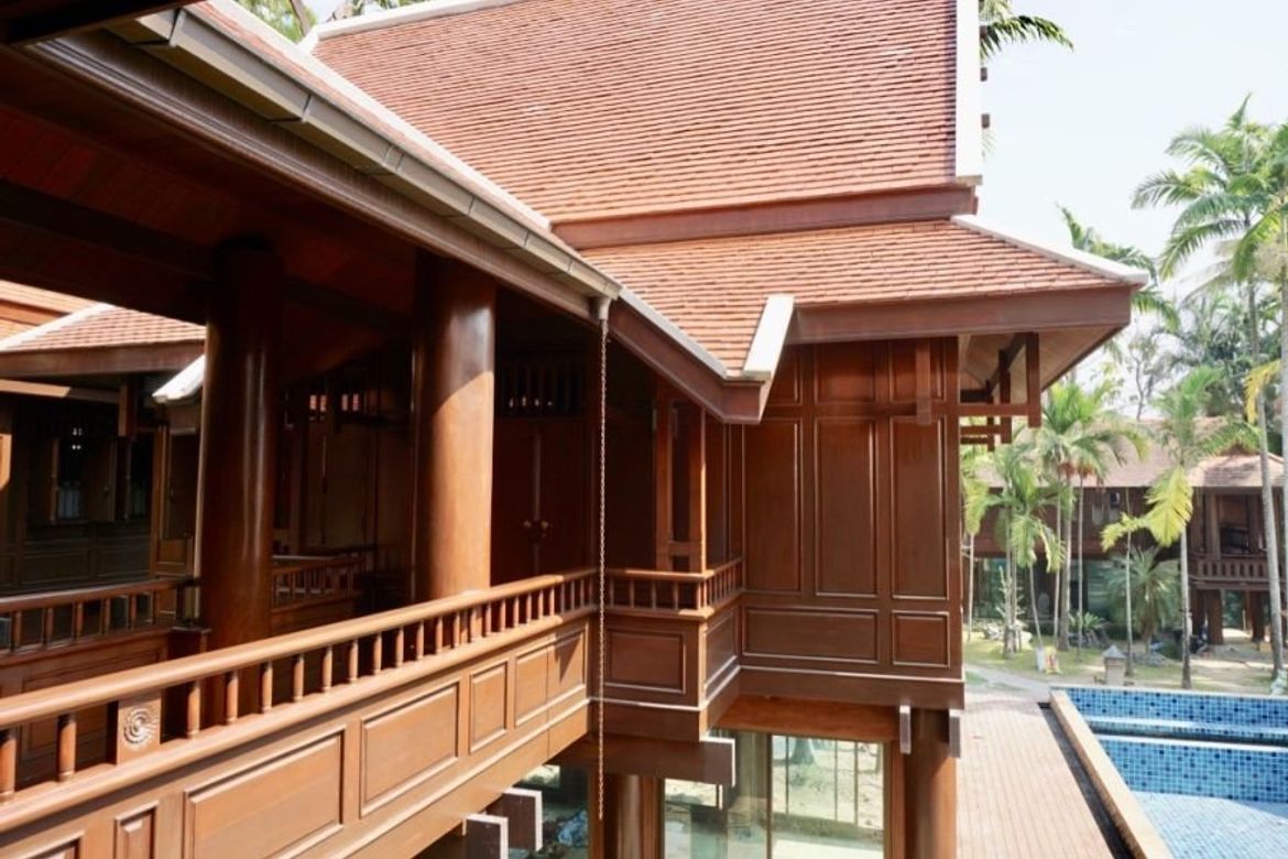 Luxurious Thai Lanna house for sale in San Sai