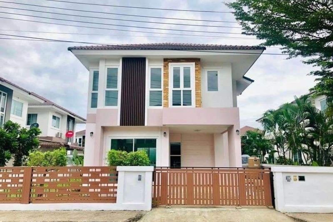 3 bed house for sale in San Sai