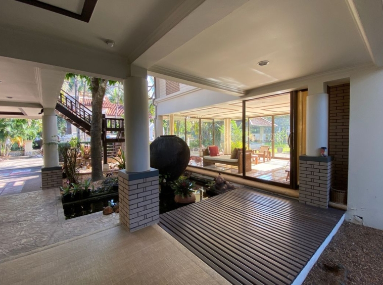 Balinese style house for sale at Land and House project in San Sai