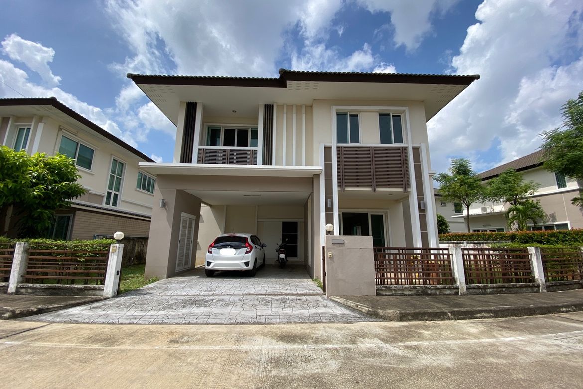 3 bed house for sale in San Sai