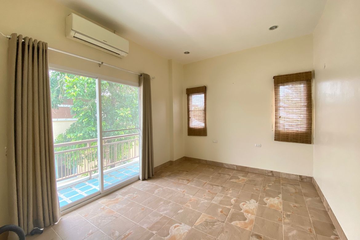 3 bed house for sale in San Sai