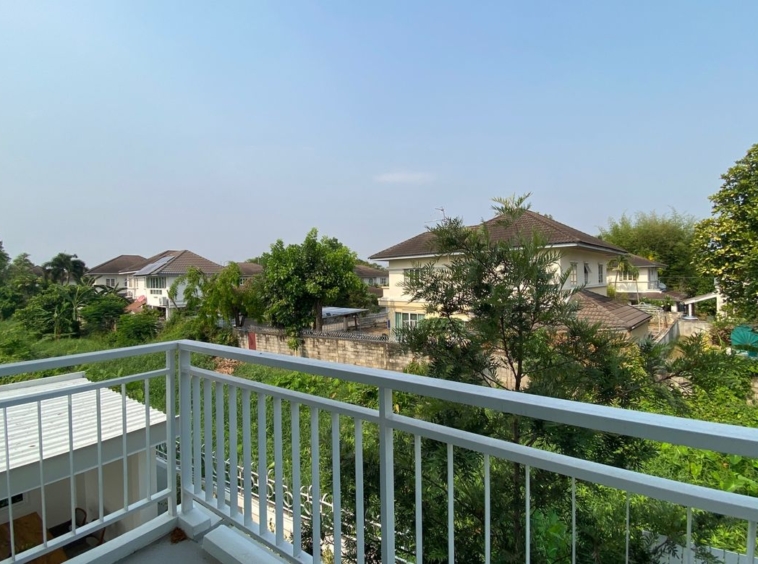 Modern house with pool for sale in San Sai