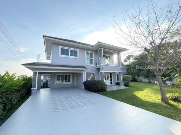 2-story single house with 4 bedrooms and 4 bathrooms in a project near an international school.-DB-RSHSHCMISS87