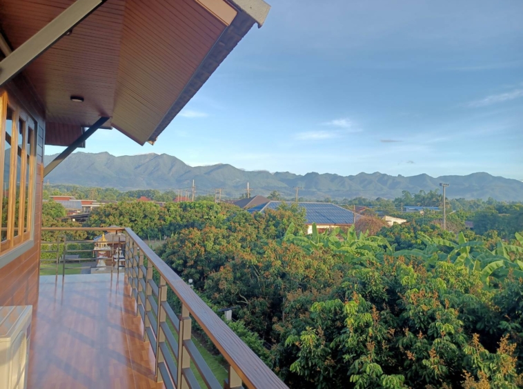 A luxurious mountain-view vacation home  2-story single house with 5 bedrooms and 5 bathrooms in Pong Tam