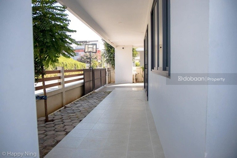 2-story detached house with 3 bedrooms and 2 bathrooms in a development near Chiang Mai Airport.-DB-SHHCMICM79