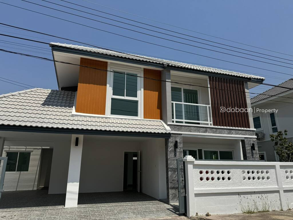 A two-story single house with 4 bedrooms and 3 bathrooms located in the suburban area near Central Festival Chiang Mai.-DB-SHHCMISS82