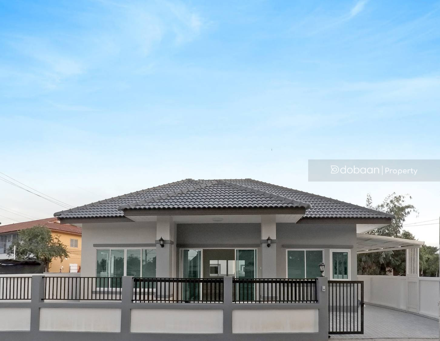 Single-story contemporary-style house with 3 bedrooms and 2 bathrooms.-DB-NSHCMISP199