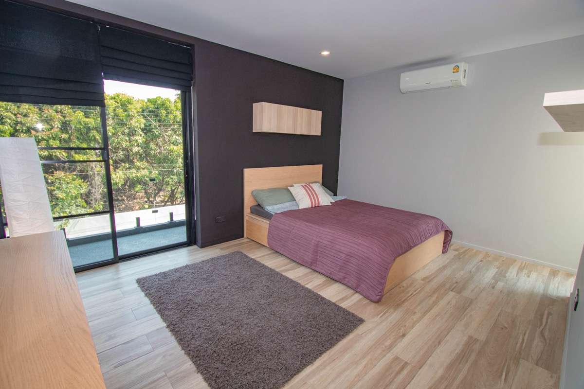 Contemporary Five-Bedroom House for Sale Near International Schools in Hang Dong-PH-HD401