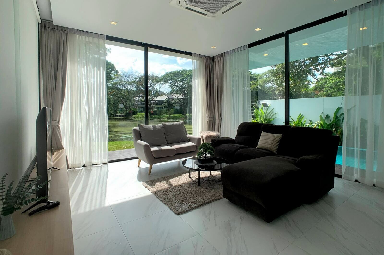 Lakeside 4 Bedroom with Private Pool in Wang Tan Hang Dong-TNP-D694