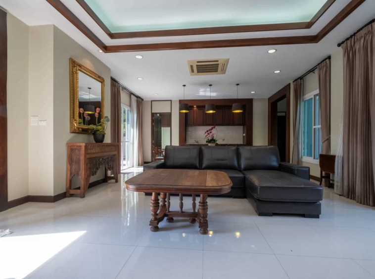 4 Bedroom Pool Villa with Guesthouse near Ruamchok Mall-TNP-A1033