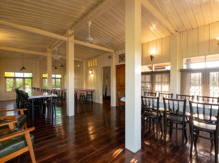 Restaurant with Western Designed Kitchen and Quality in San Sai-TNP-D1028