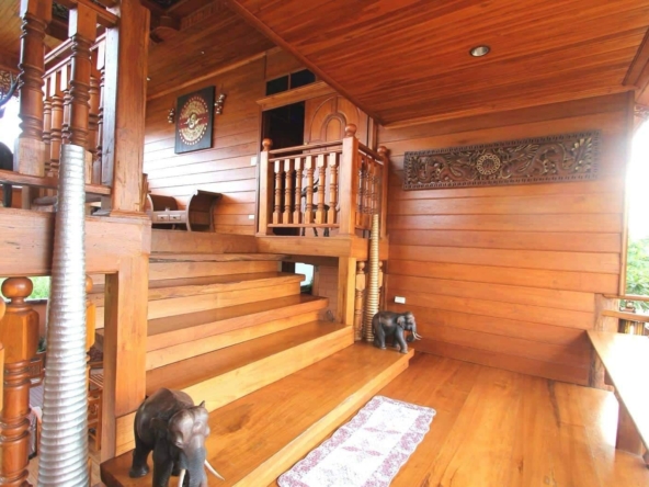 Old Wood Lanna 4 Bedroom in The City-TNP-A985