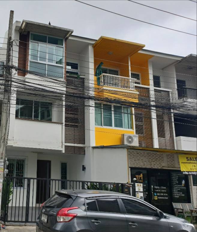 Townhouse for rent in Nimman area 3-story-SS-MUE14902