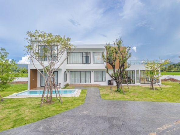 Pool Villa for Sale in Huai Sai